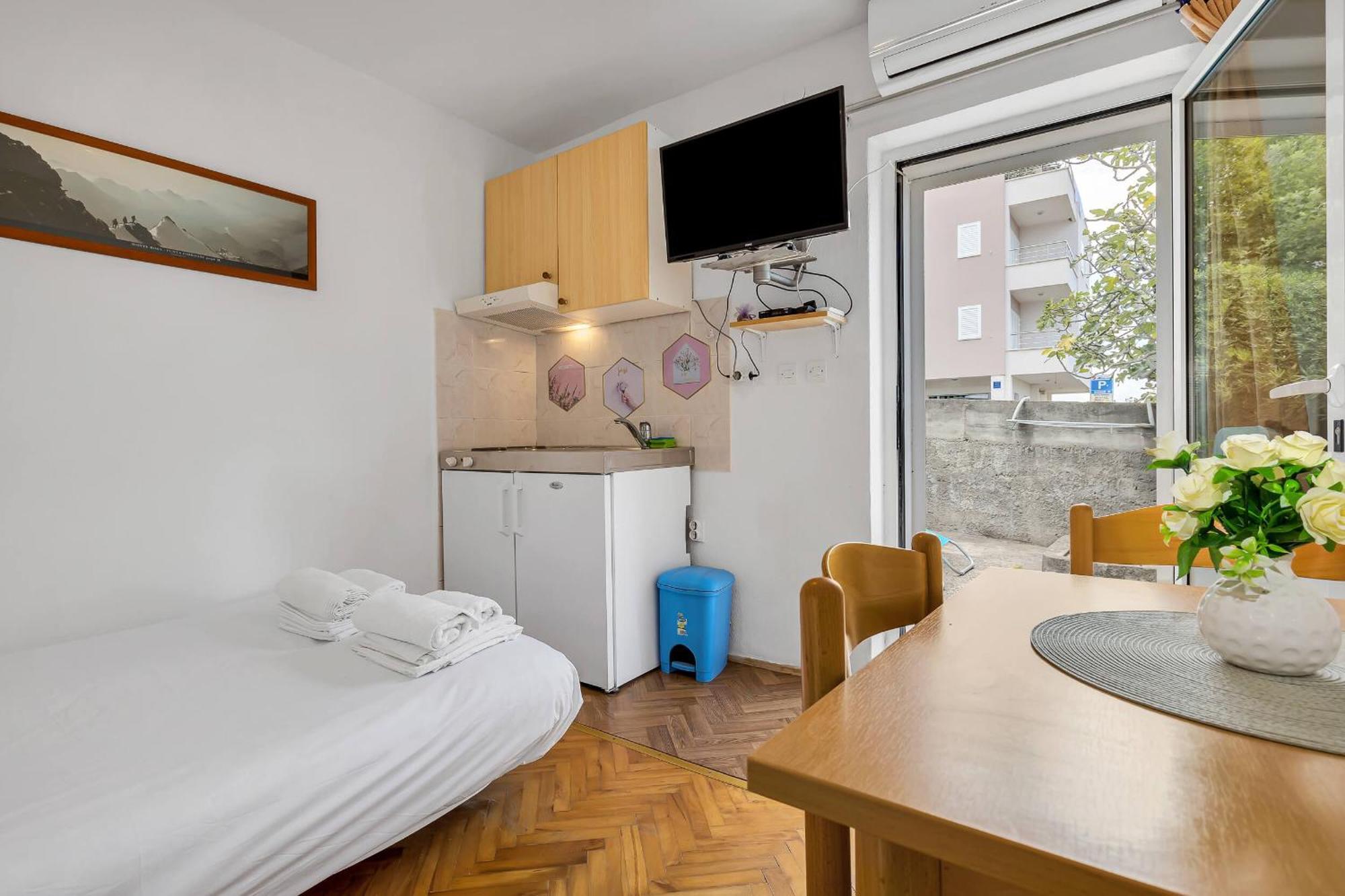 Studios Jakov Makarska Exterior foto
